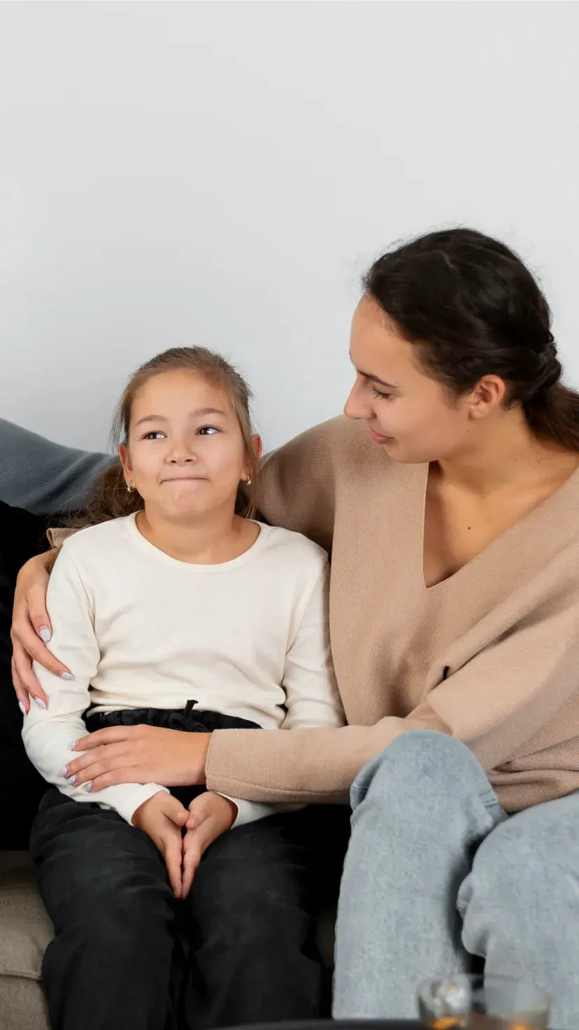 Aile terapisi görüşmesine katılan aile üyeleri